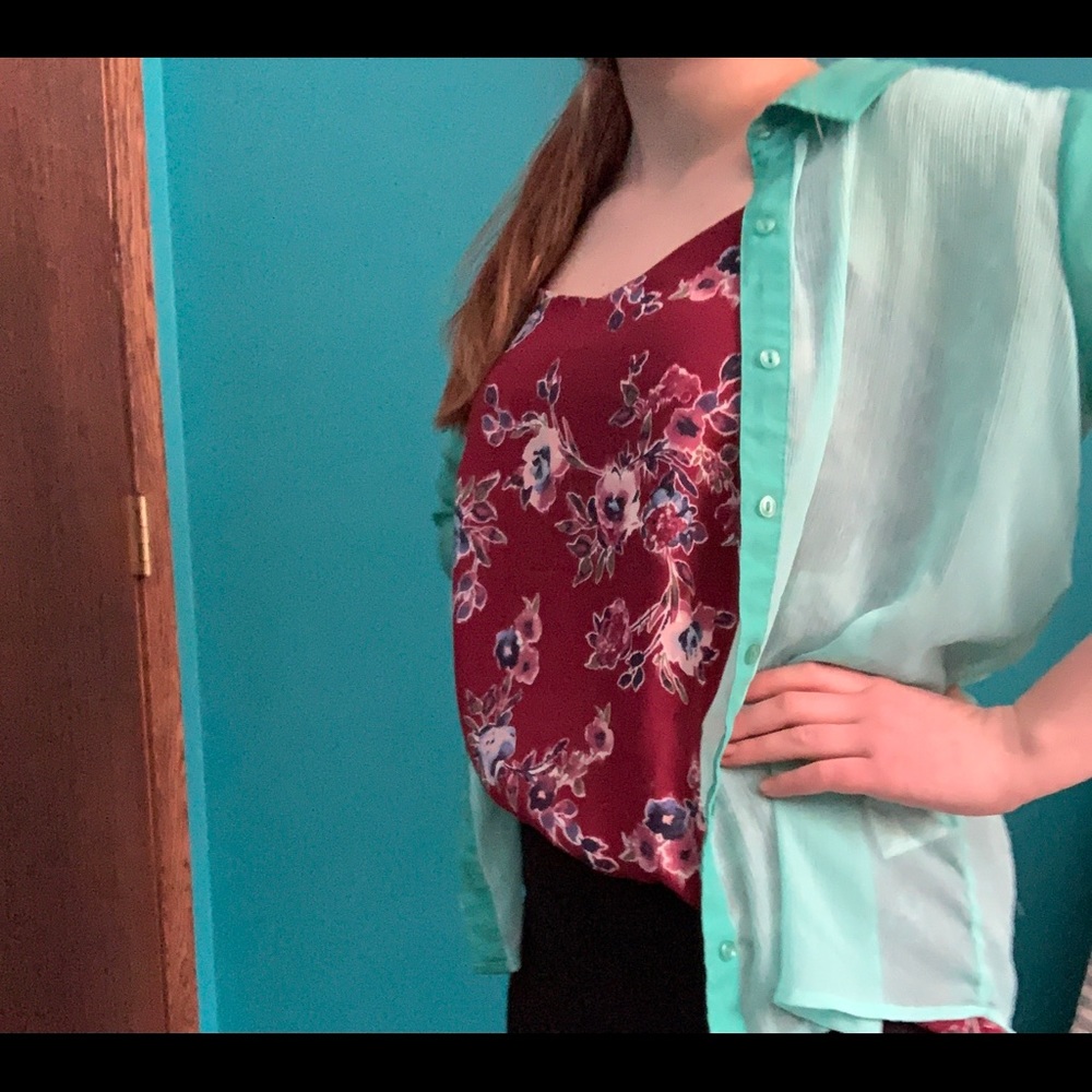 Button down shirt - Picture 3 of 4